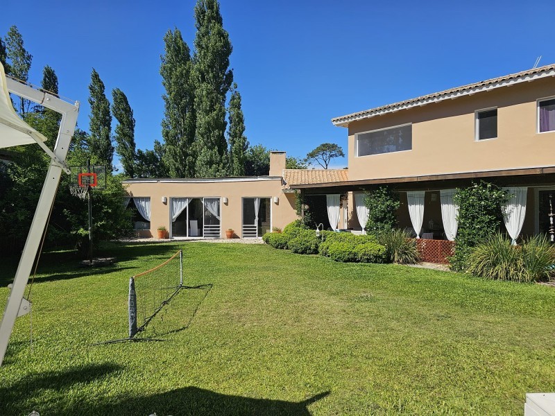 Casa en venta en barrio cerrado